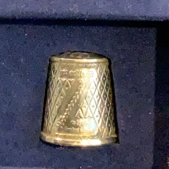 Vintage Hummel sewing thimble - Picture 2 of 3